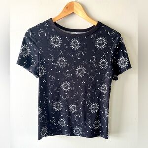 Lavon Black Celestial Sun & Moon Short Sleeve Crewneck Tee Women's Large